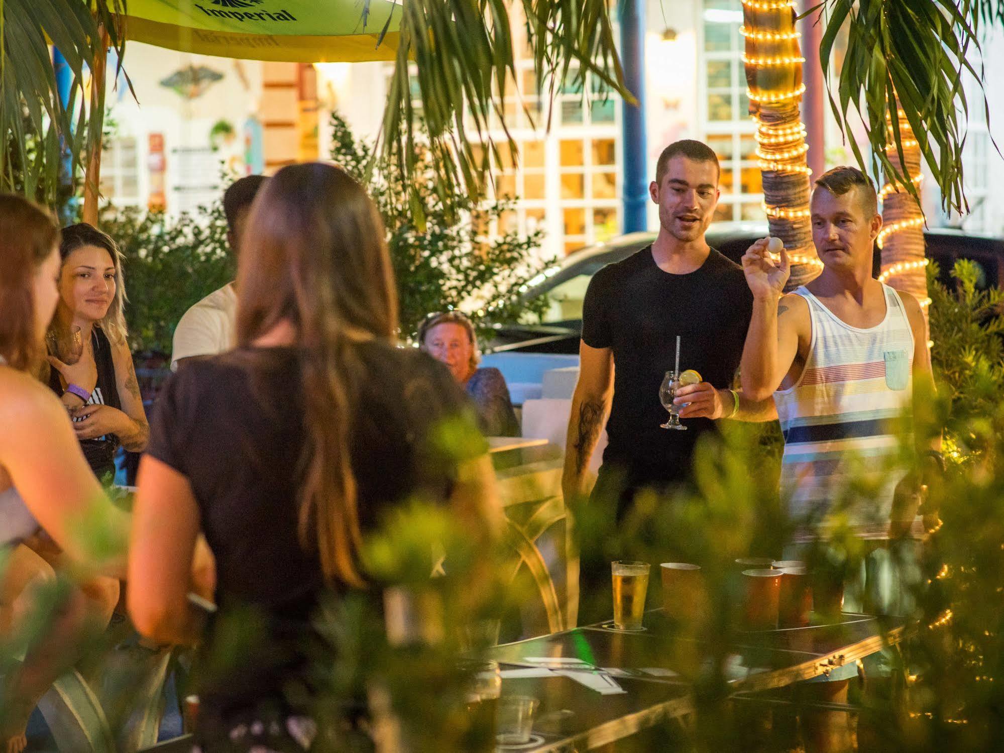 Hostel Beds N' Drinks Miami Beach Exterior foto